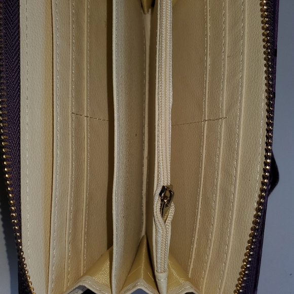 Ostrich Embossed Backpack/ Wallet Or Wristlet - Picture 8 of 8